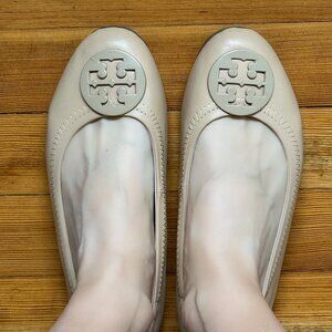 Lovely Women's Neutral Tory Burch Women's Flats, size 39 (or 8)
